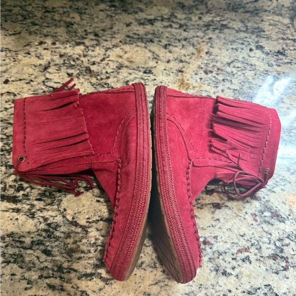 Ugg Sangria Red Kaysa suede Fringe Mocassin Boots 9 - Picture 5 of 7
